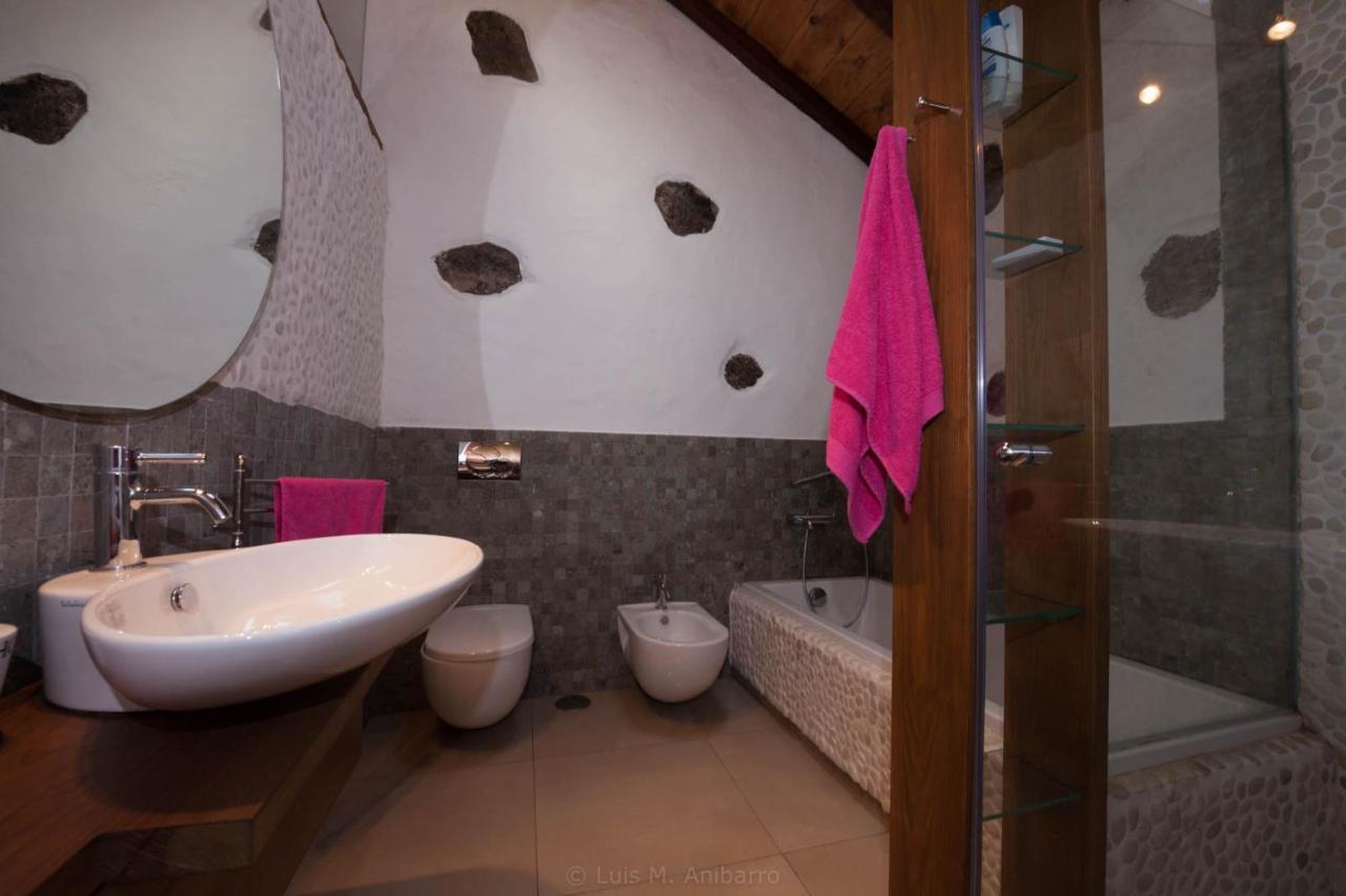Historic Canarian House, Private Heated Infinity Pool, Bbq, Wifi + Panoramic Ocean Views Arona  Exterior photo